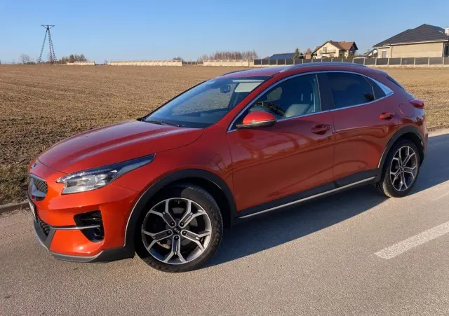 KIA XCeed 1.5 T-GDI Business Line DCT