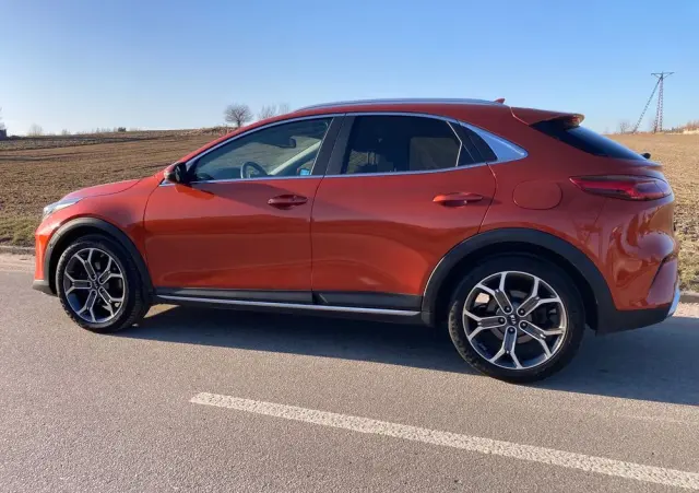 KIA XCeed 1.5 T-GDI Business Line DCT