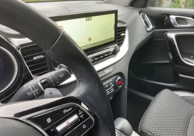 KIA XCeed 1.5 T-GDI Business Line DCT