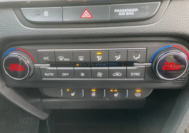 KIA XCeed 1.5 T-GDI Business Line DCT