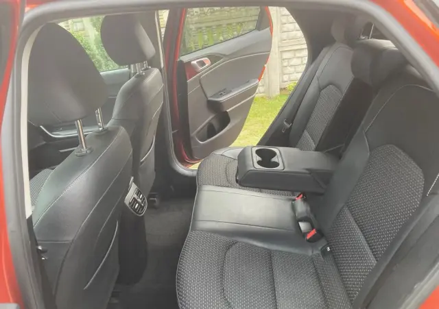 KIA XCeed 1.5 T-GDI Business Line DCT