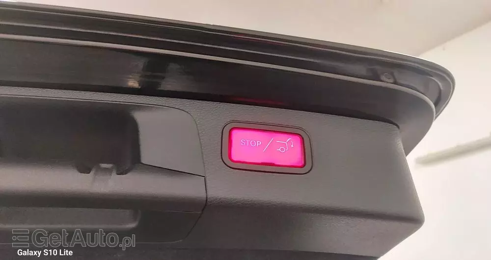 MERCEDES-BENZ Klasa E 220 d 9G-TRONIC Exclusive