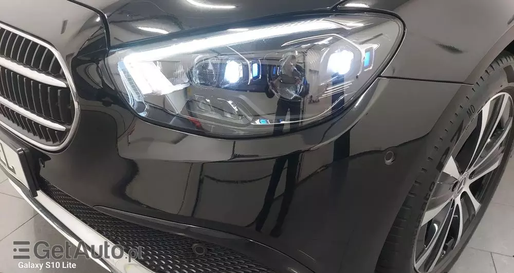 MERCEDES-BENZ Klasa E 220 d 9G-TRONIC Exclusive