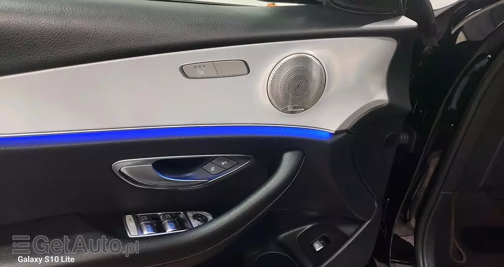 MERCEDES-BENZ Klasa E 220 d 9G-TRONIC Exclusive