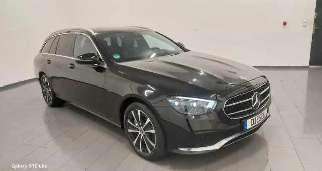 MERCEDES-BENZ Klasa E 220 d 9G-TRONIC Exclusive