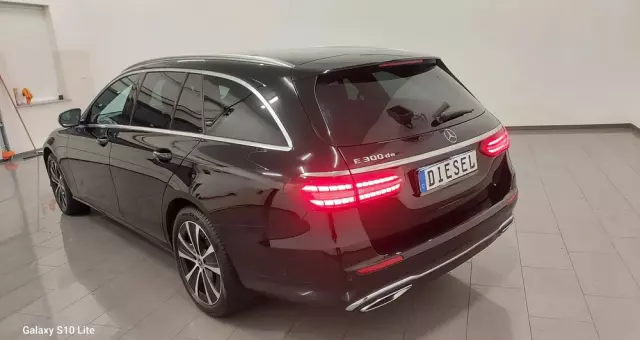 MERCEDES-BENZ Klasa E 220 d 9G-TRONIC Exclusive