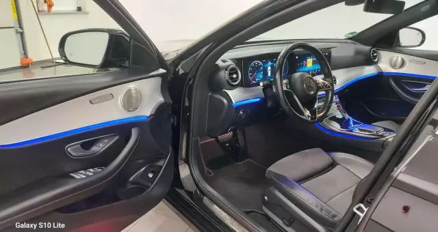 MERCEDES-BENZ Klasa E 220 d 9G-TRONIC Exclusive