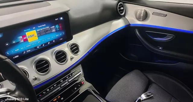 MERCEDES-BENZ Klasa E 220 d 9G-TRONIC Exclusive