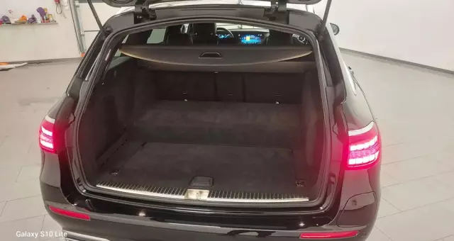 MERCEDES-BENZ Klasa E 220 d 9G-TRONIC Exclusive