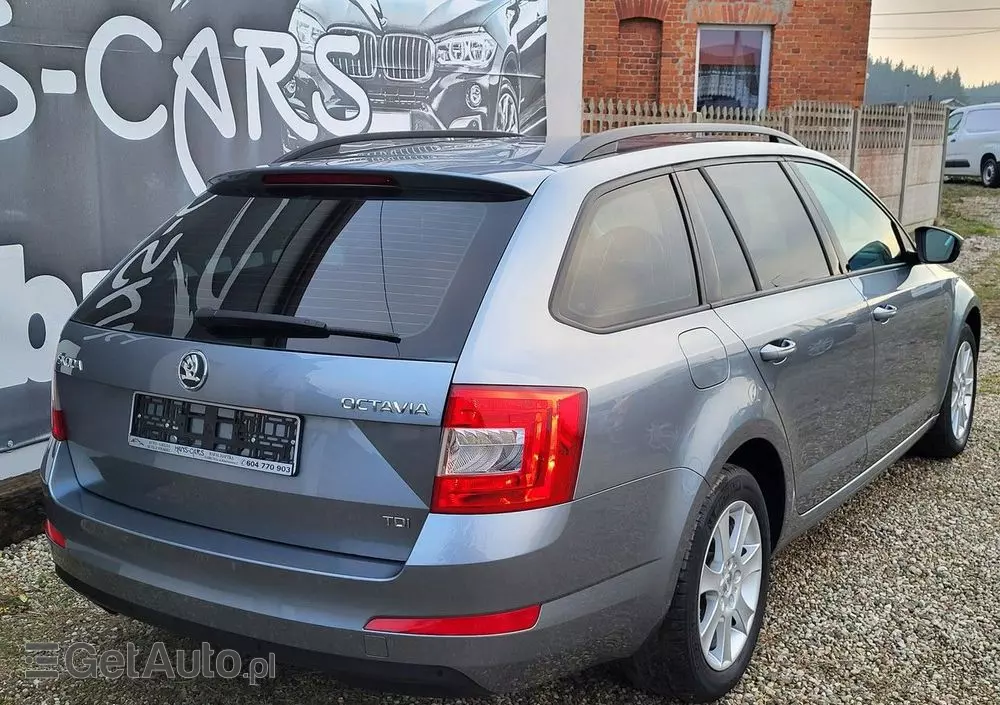 SKODA Octavia 