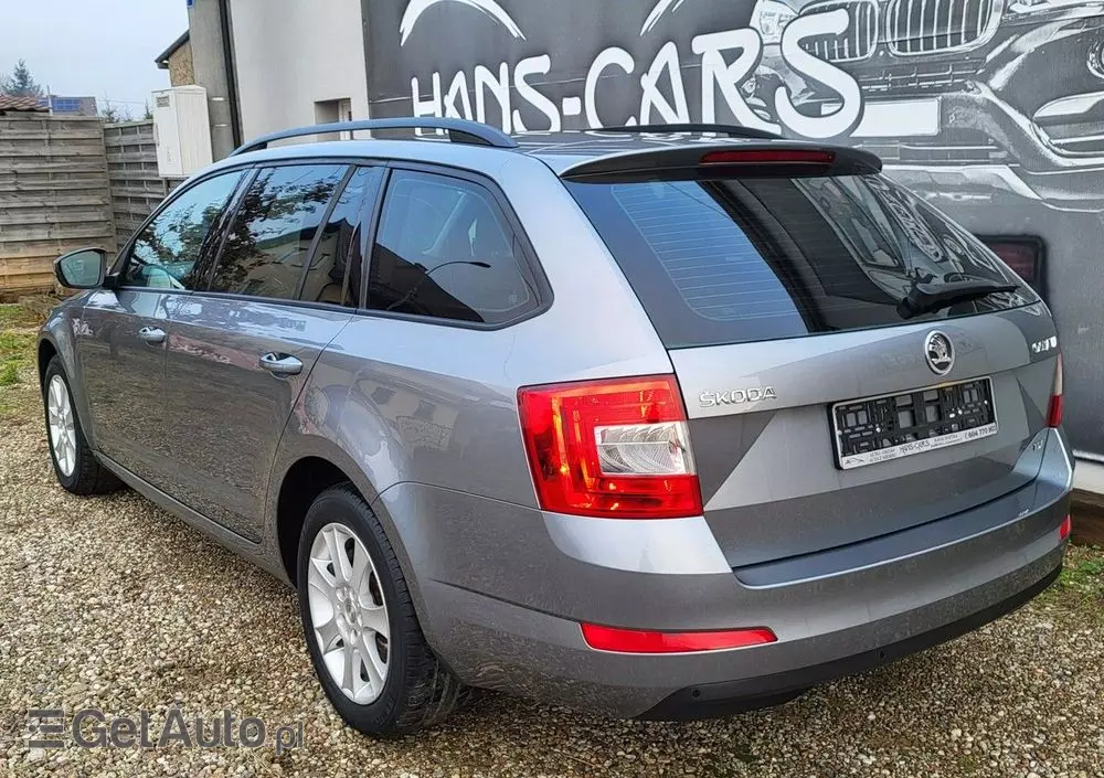 SKODA Octavia 