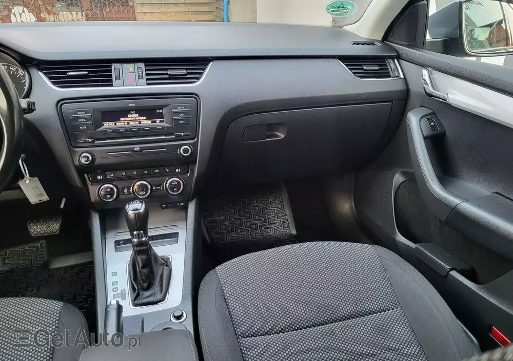 SKODA Octavia 