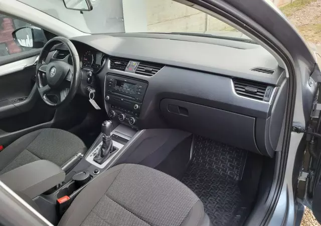 SKODA Octavia 