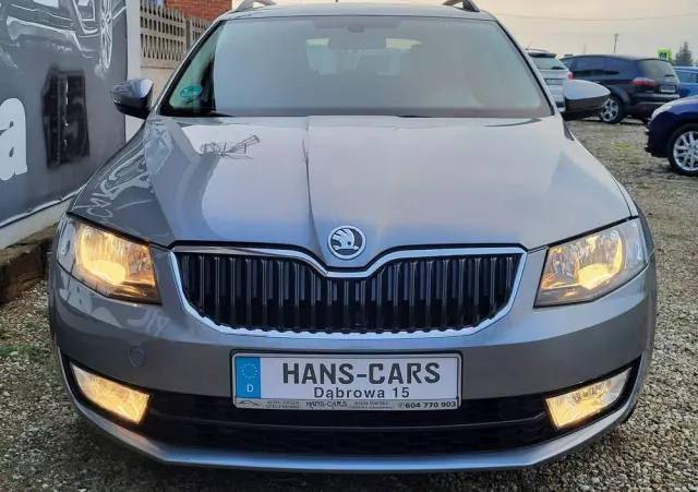 SKODA Octavia 
