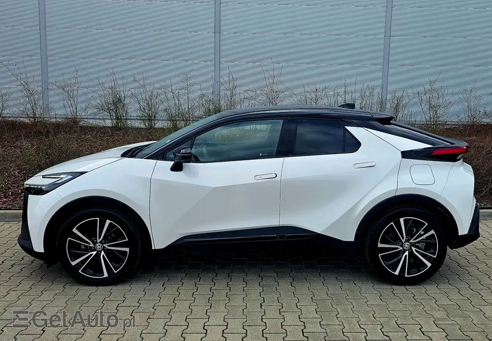 TOYOTA C-HR 2.0 Hybrid Dynamic Force Executive