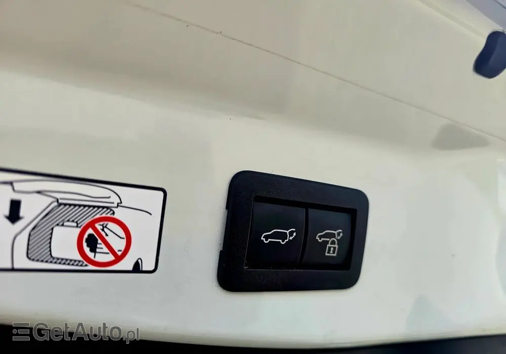 TOYOTA C-HR 2.0 Hybrid Dynamic Force Executive