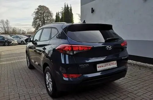 HYUNDAI Tucson 
