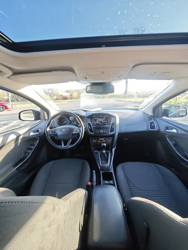 FORD Focus Titanium