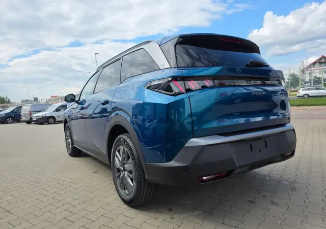 PEUGEOT 5008 1.2 PureTech mHEV Allure S&S e-DCS6