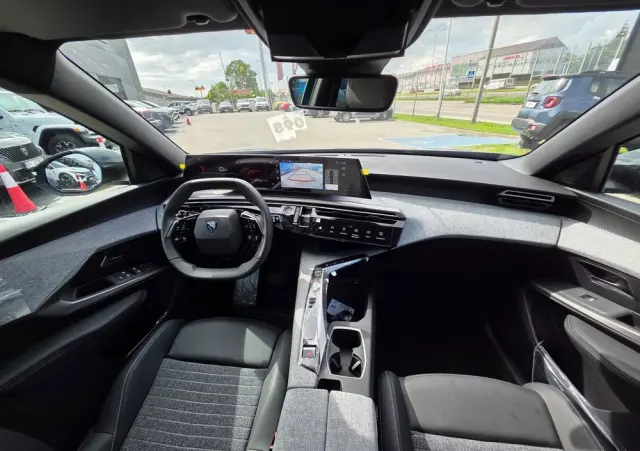 PEUGEOT 5008 1.2 PureTech mHEV Allure S&S e-DCS6