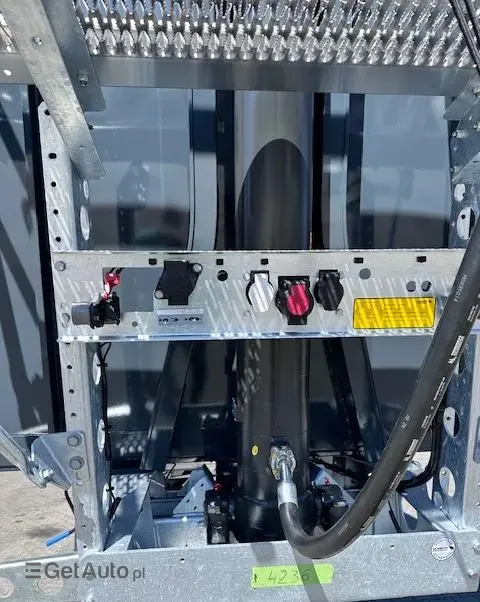 SCHMITZ CARGOBULL Gotha 50 m3 WYNAJEM 