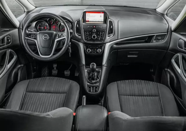 OPEL Zafira 2.0 CDTI Enjoy