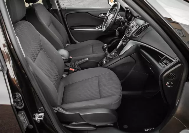 OPEL Zafira 2.0 CDTI Enjoy