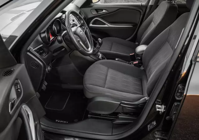 OPEL Zafira 2.0 CDTI Enjoy