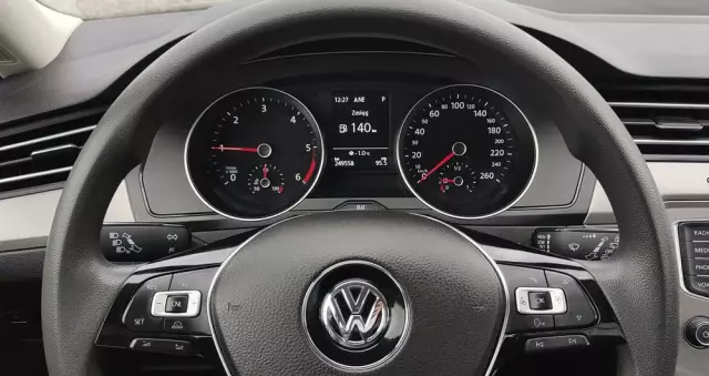 VOLKSWAGEN Passat 2.0 TDI BMT Comfortline DSG