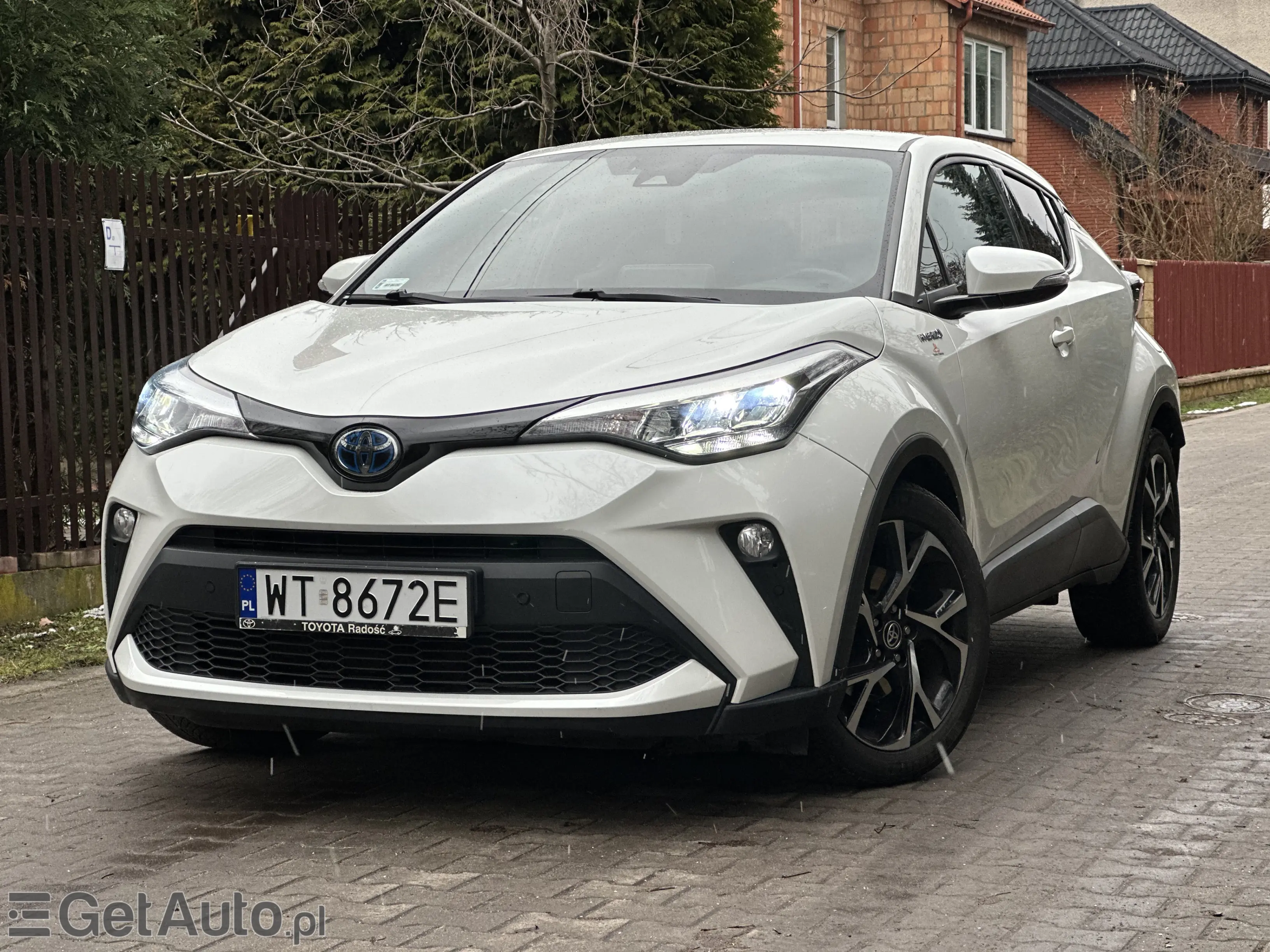 TOYOTA C-HR 