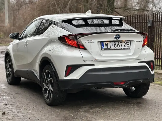 TOYOTA C-HR 
