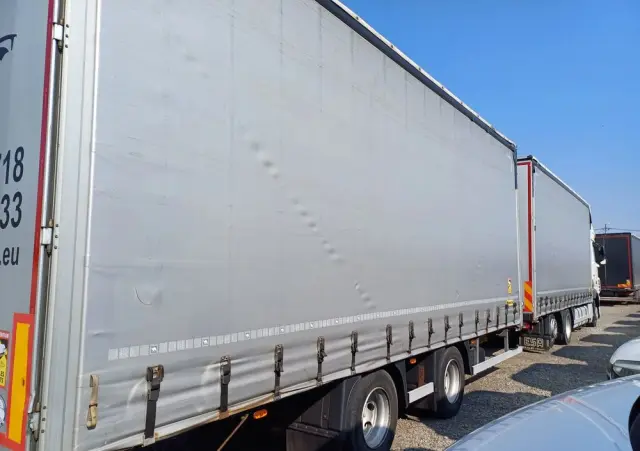 DAF XF 480 SUPER SPACE CAB / ZESTAW TANDEM PRZEJAZDOWY 120m3 