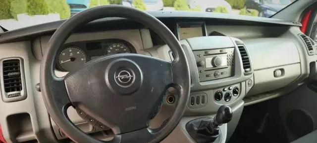 OPEL Vivaro 