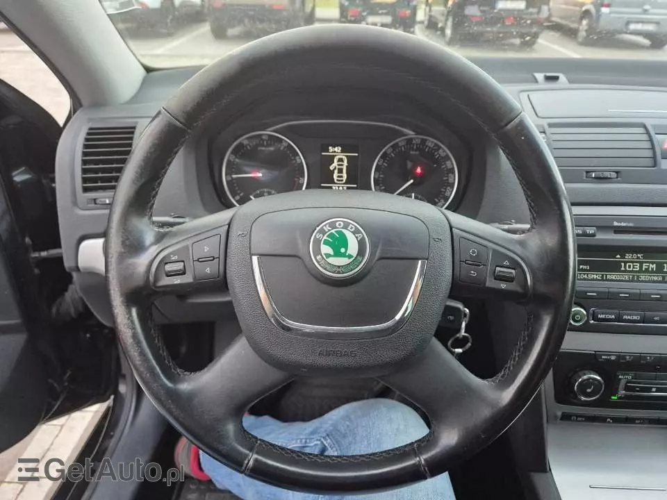 SKODA Octavia 