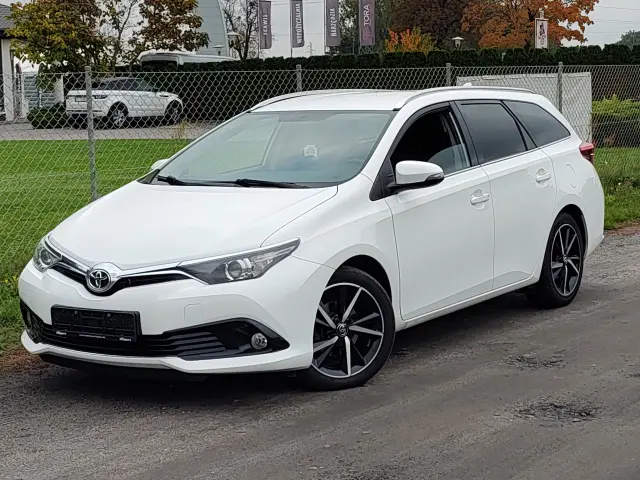 TOYOTA Auris Comfort