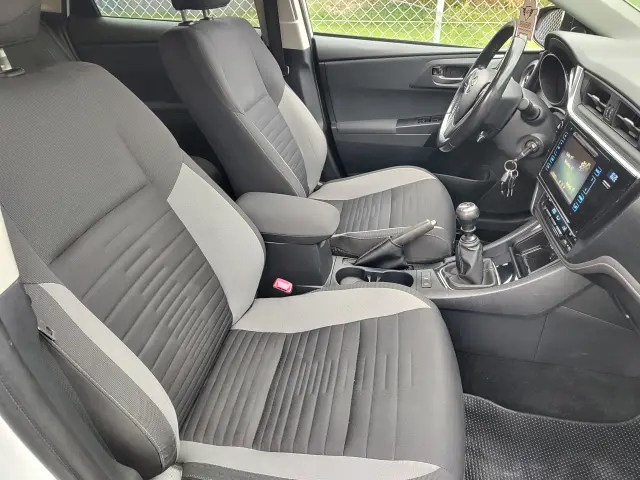TOYOTA Auris Comfort