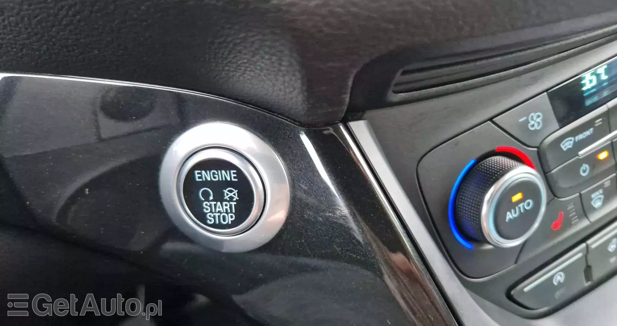 FORD C-MAX 1.5 TDCi Titanium