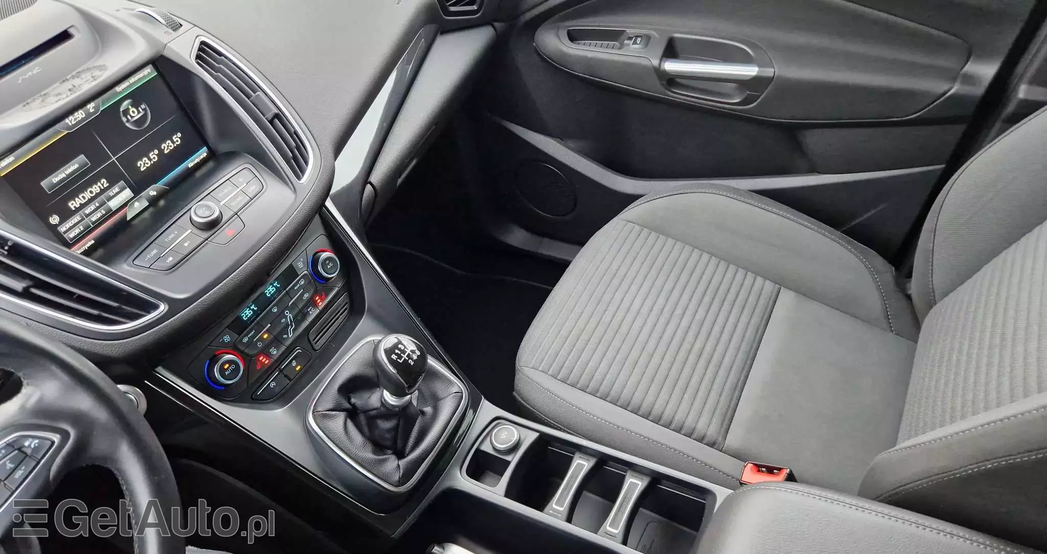 FORD C-MAX 1.5 TDCi Titanium