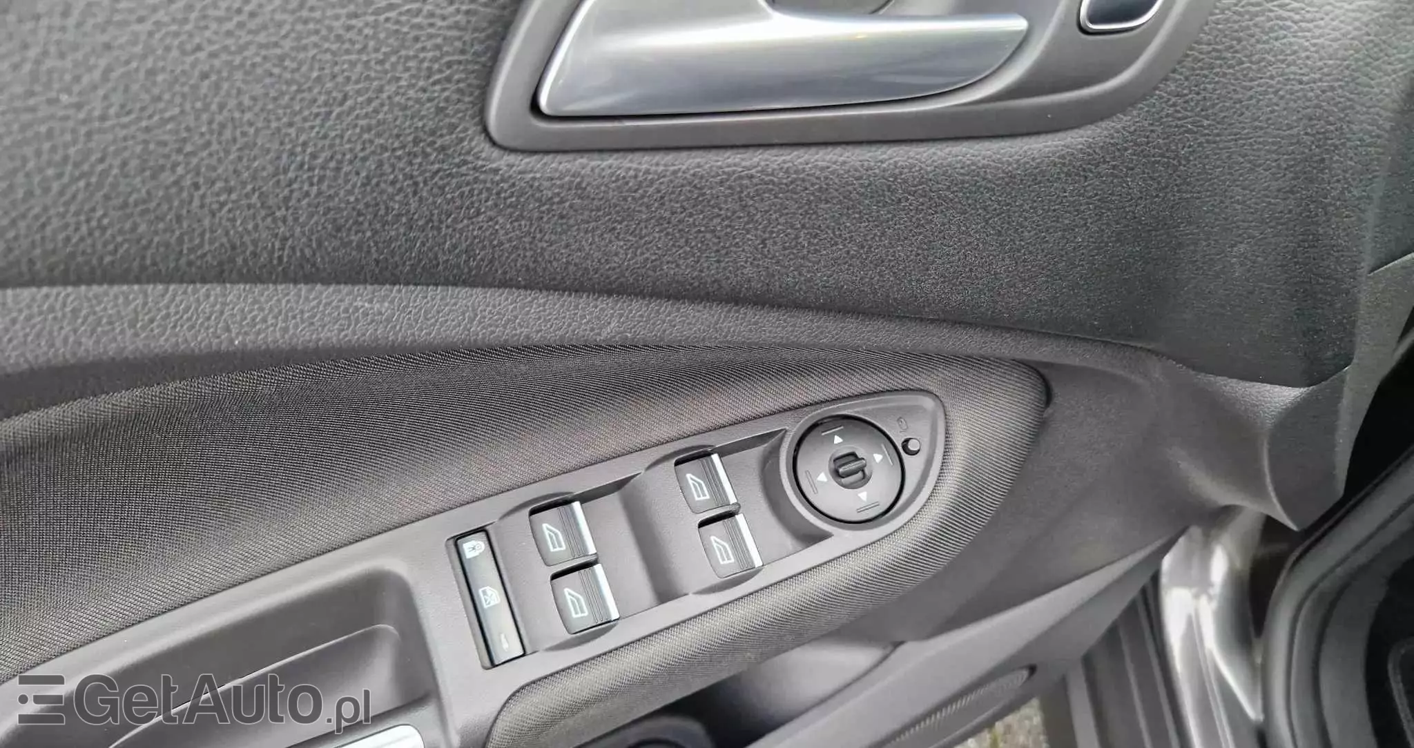 FORD C-MAX 1.5 TDCi Titanium