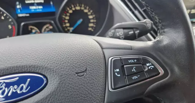 FORD C-MAX 1.5 TDCi Titanium