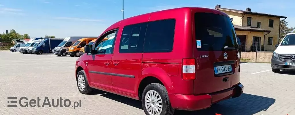 VOLKSWAGEN Caddy 