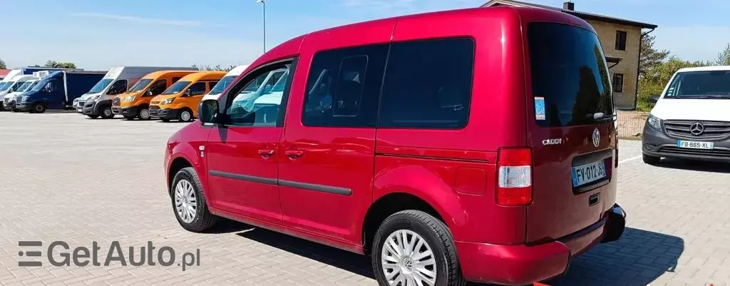 VOLKSWAGEN Caddy 