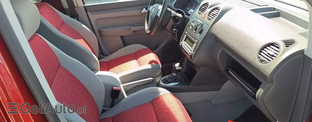 VOLKSWAGEN Caddy 