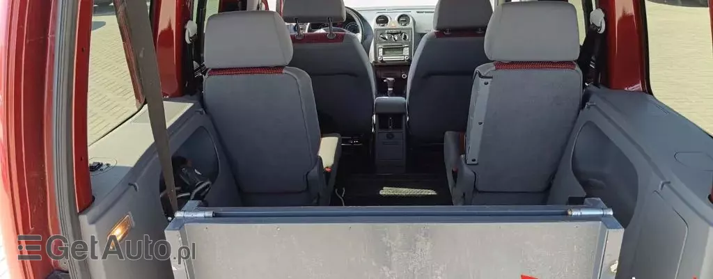 VOLKSWAGEN Caddy 