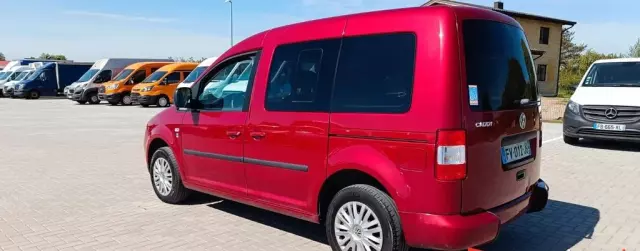 VOLKSWAGEN Caddy 