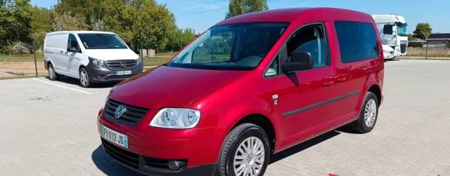 VOLKSWAGEN Caddy 