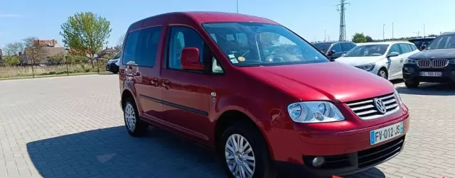 VOLKSWAGEN Caddy 