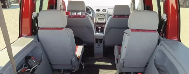 VOLKSWAGEN Caddy 