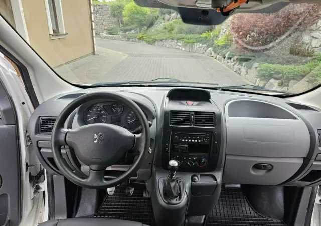 PEUGEOT Expert 