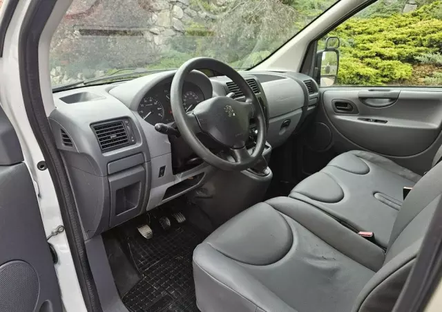 PEUGEOT Expert 